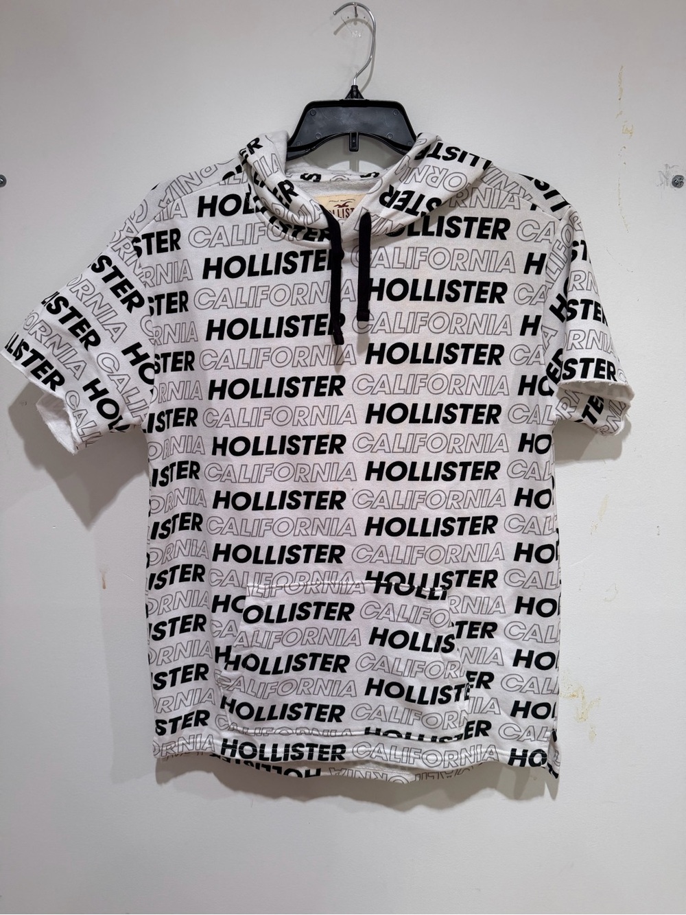 Hollister Mens White Short Sleeve Logo Hoodie with Black Drawstrings